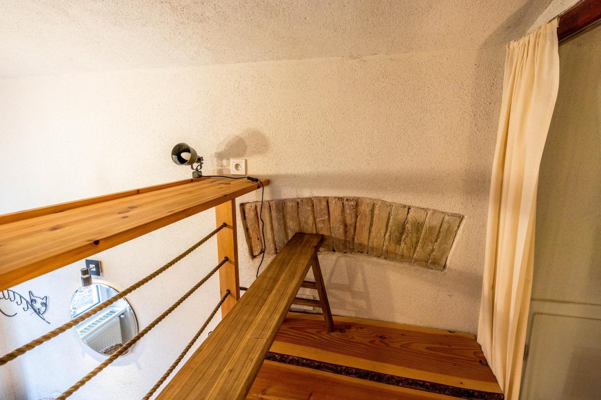 Historical Wine Apartment Bratislava Exterior photo
