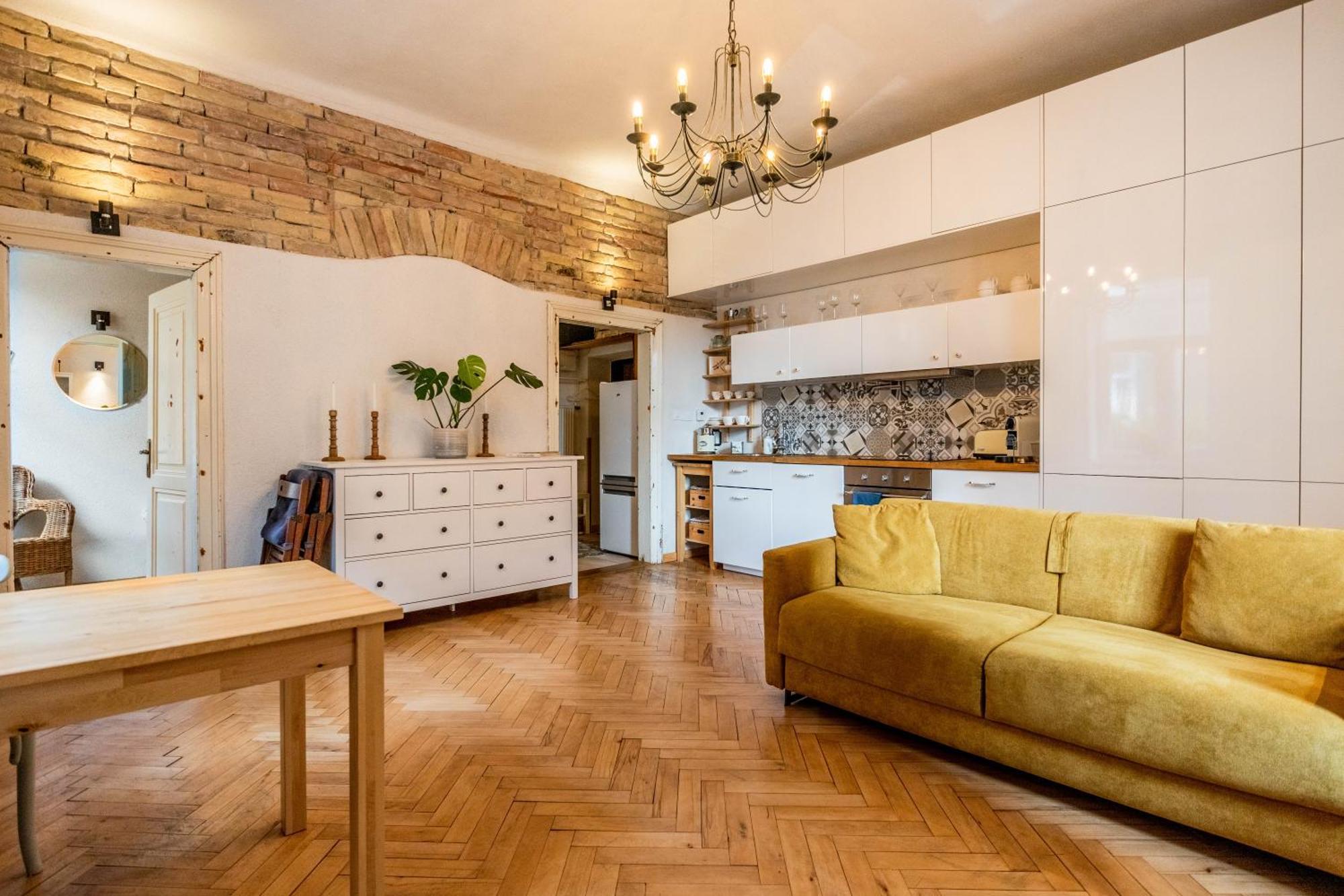 Historical Wine Apartment Bratislava Exterior photo